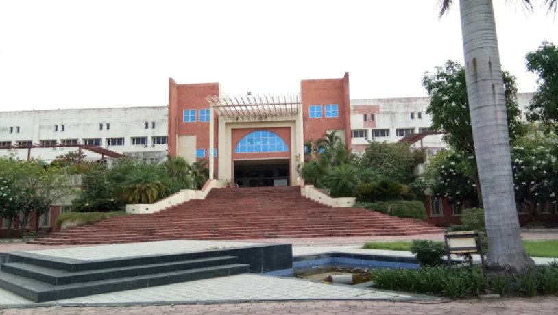 indore-institute-of-science-and-technology-big-3