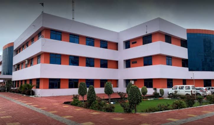 modern-institute-of-professional-studies-big-0