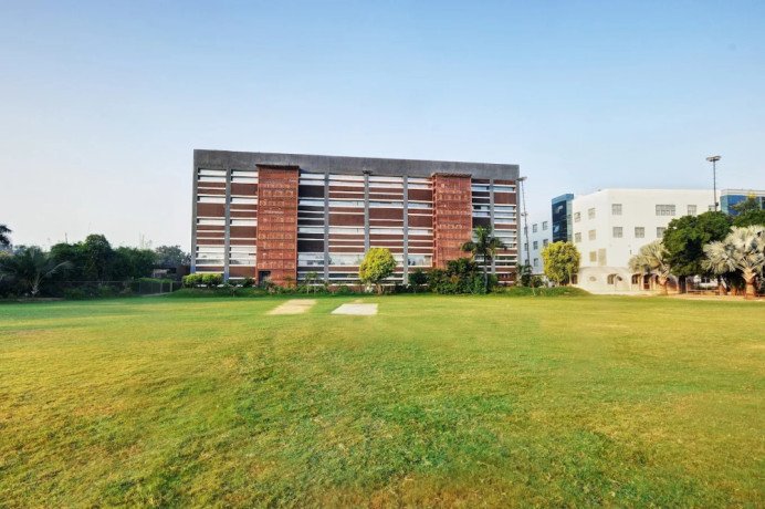 gniot-group-of-institutions-big-2