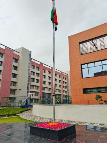 sparsh-global-business-school-sgbs-big-3