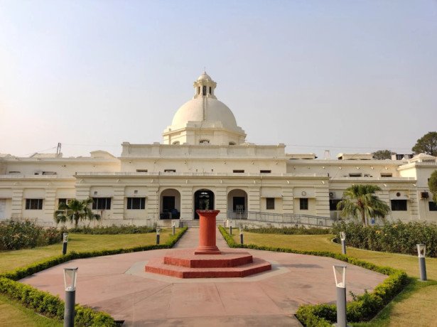 iit-roorkee-big-3