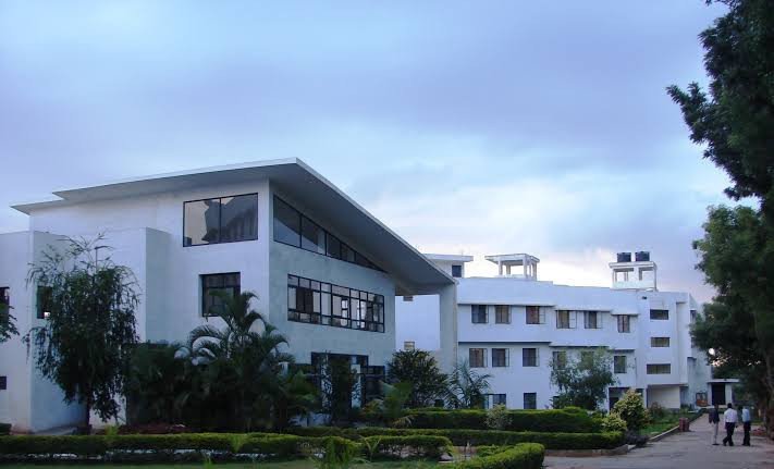 indus-business-academy-big-0