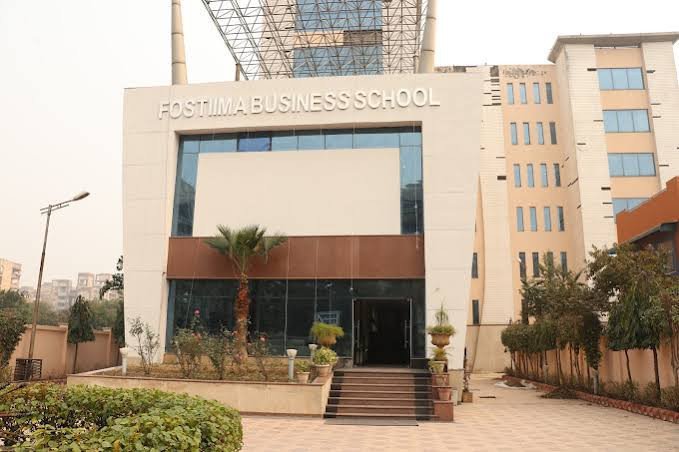 fostiima-business-school-big-0
